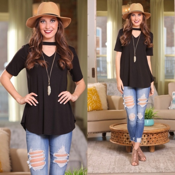 ELEGANT Black Choker Style Tunic for Summer - Picture 2 of 7